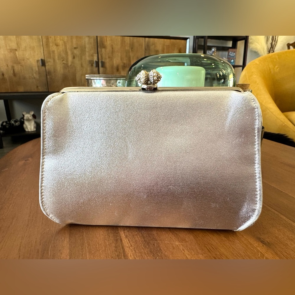 Vintage Silver Clutch Bag - Picture 8 of 9